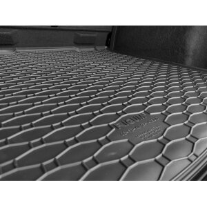 Kofferraumwanne für FORD Kuga ab 2013 bis 2020 - schwarz, rutschfest, wasserdicht, 1,5 cm rand,