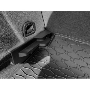 Ein Set passend für VW Golf VII Schrägheck ab 2012 bis 2020 | Untere Position - Gummi- und Kofferraumwanne
