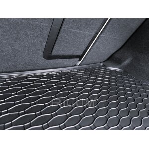 Kofferraumwanne für BMW 5 Sedan (F10) ab 2010 bis 2017 - schwarz, rutschfest, wasserdicht, 1,5 cm rand,