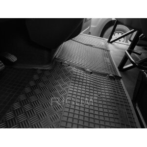 Gummimatten für Nissan NV400 ab 2011 3Sitze - schwarz, 1,5 cm Rand