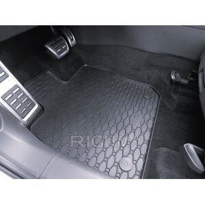 Ein Set passend für VW Passat Variant (B9) ab 2024 - Obere Position - Gummi- und Kofferraumwanne