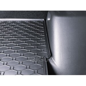 Kofferraumwanne für MITSUBISHI Eclipse Cross ab 2018 - schwarz, rutschfest, wasserdicht, 1,5 cm rand,