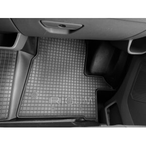 Passgenaue Gummifußmatten passend für Ford Transit 9 Sitzer ab 2014- / 2020-