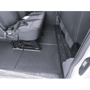 Passgenaue Gummifußmatten passend für FORD Transit 8 Sitzer ab 2014- / ab 2020-